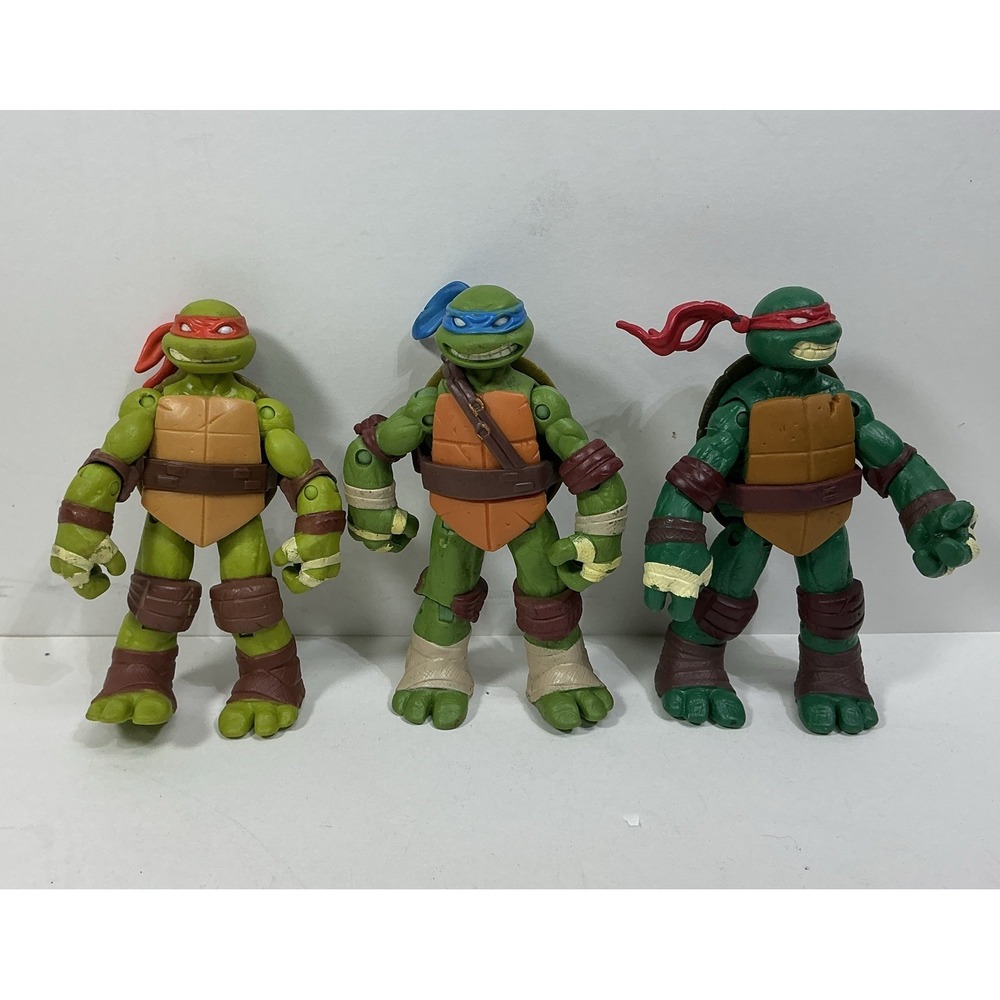 Lot of 3 Viacom 2012 Teenage Mutant Ninja Turtles Figures  Leo Ralph Mikey 4in